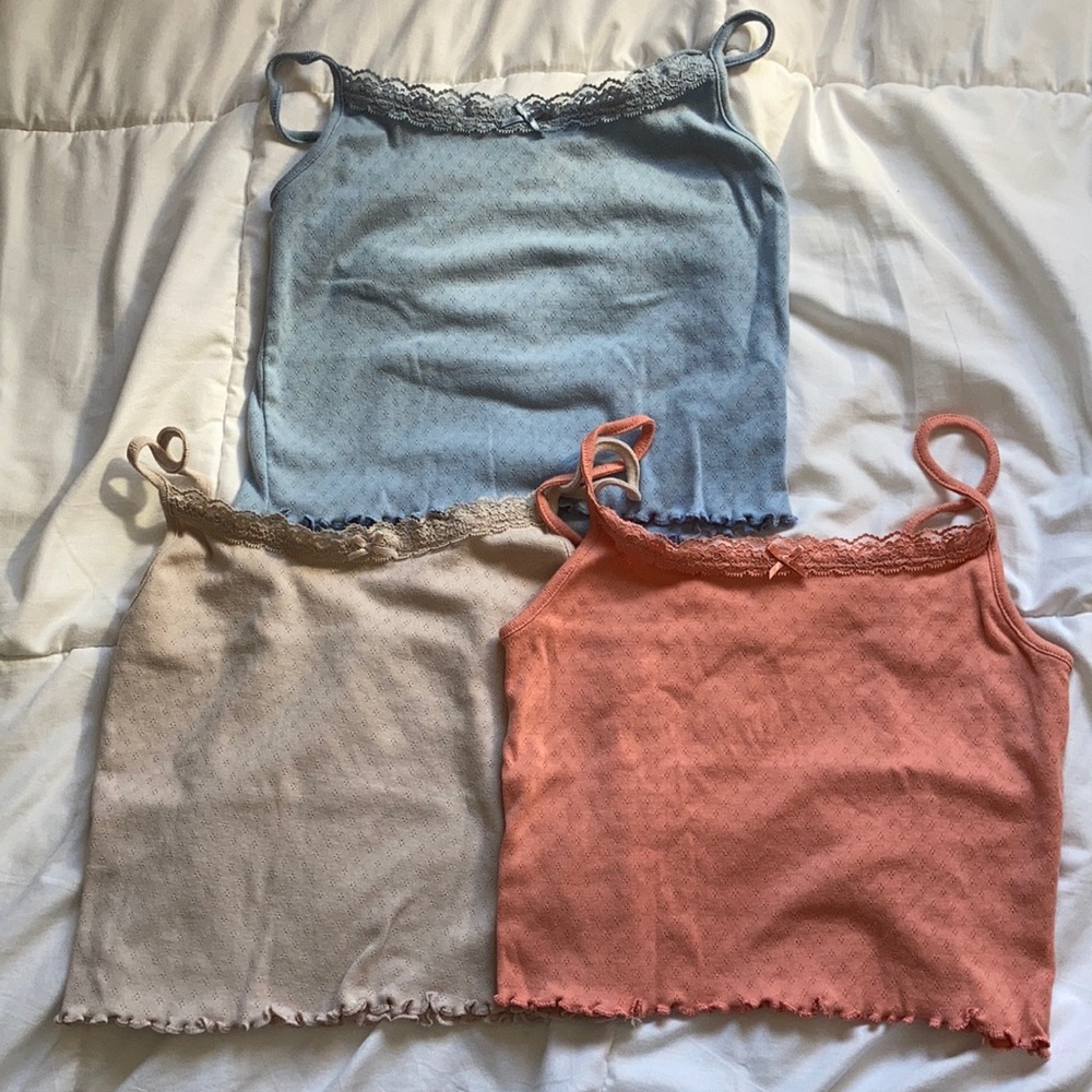 *BUNDLE* 3 Pointelle Cami’s With Lace